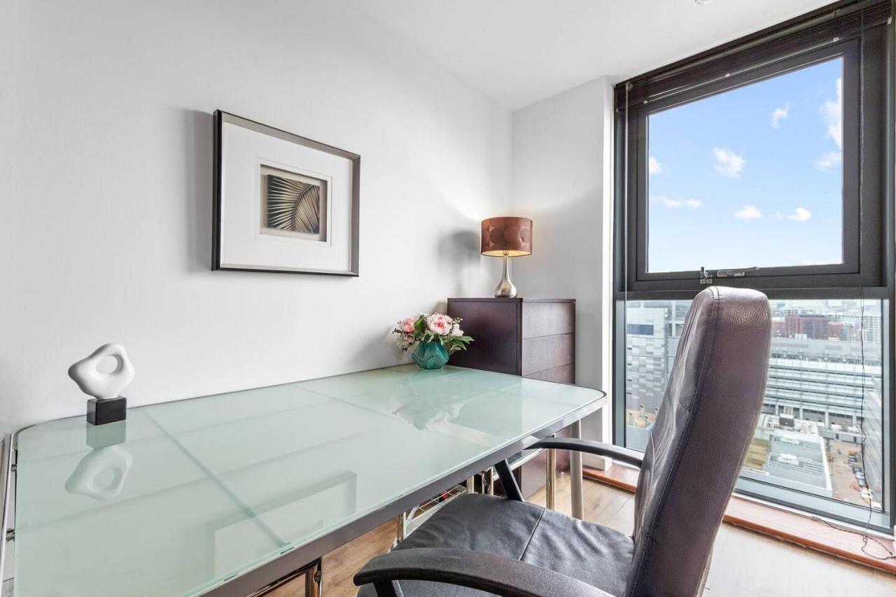 Lovely & Cosy 2 Beds Skyline View Apartament *