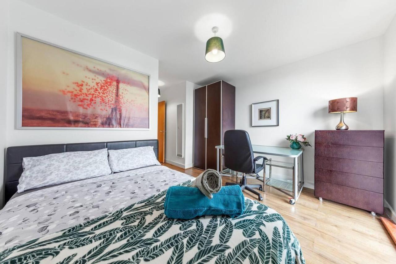 Apartament Lovely & Cosy 2 Beds Skyline View
